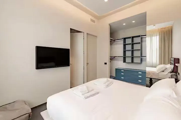 شقة Readhostprofile! Luxury Penthouse Near Duomo ميلان
