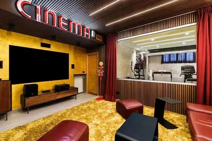 شقة Readhostprofile! Luxury Penthouse Near Duomo ميلان إيطاليا