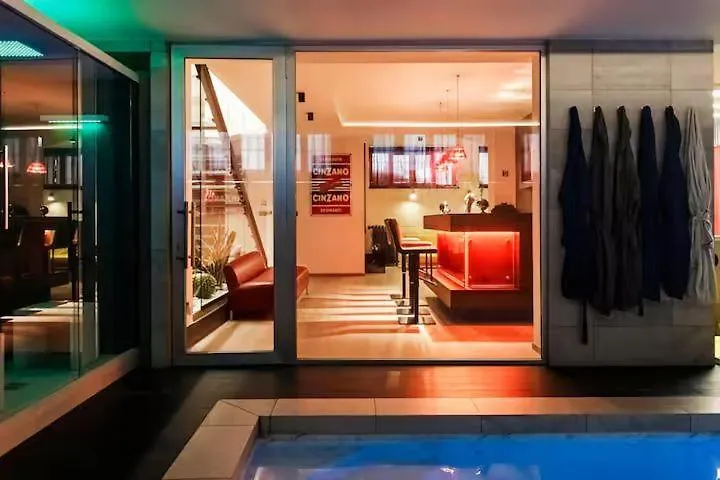 شقة Readhostprofile! Luxury Penthouse Near Duomo ميلان إيطاليا