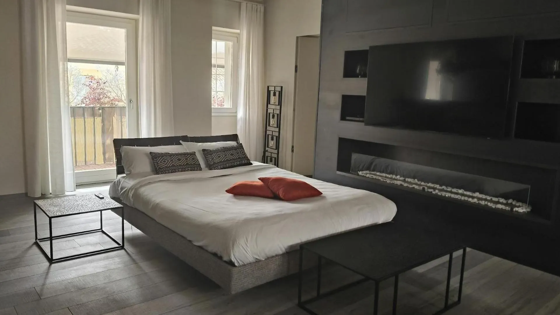 Readhostprofile! Luxury Penthouse Near Duomo Διαμέρισμα Μιλάνο